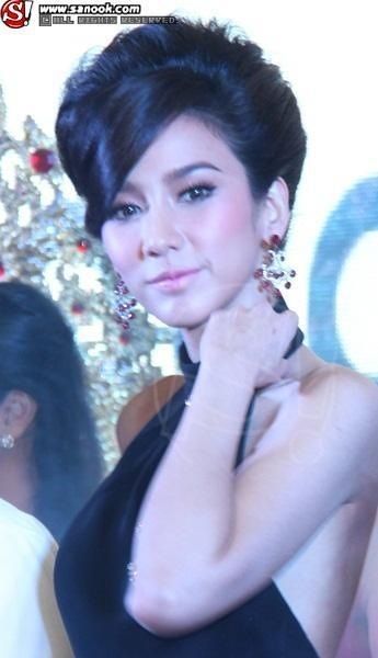 สวยเริ่ดเจิดจรัส @ C2 Accessories !!