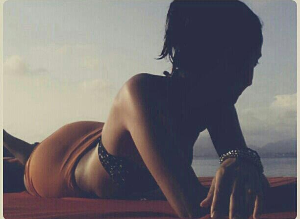 สุดสวีท! เจี๊ยบ ควง อาร์ ลั้ลลาที่เกาะเสม็ด