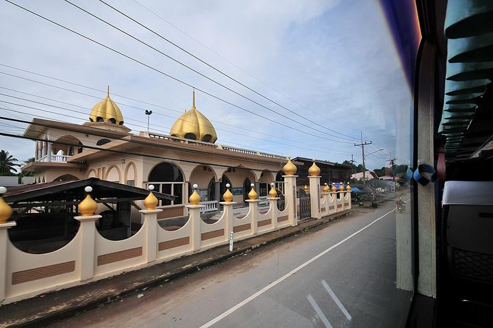 เกาะหลีเป๊ะ อาดัง ราวี ตะรุเตา สวรรค์กลางทะเลอันดามัน