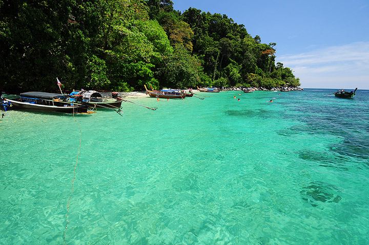 เกาะหลีเป๊ะ อาดัง ราวี ตะรุเตา สวรรค์กลางทะเลอันดามัน