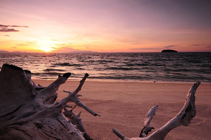 เกาะหลีเป๊ะ อาดัง ราวี ตะรุเตา สวรรค์กลางทะเลอันดามัน