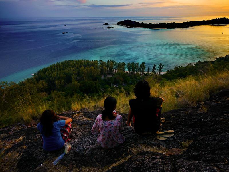 เกาะหลีเป๊ะ อาดัง ราวี ตะรุเตา สวรรค์กลางทะเลอันดามัน