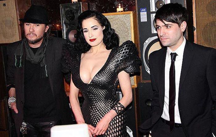 ทึ่ง! ชุดเดรสสุดเซ็กซี่ ของ Dita Von Teese สร้างจาก 3D Printing