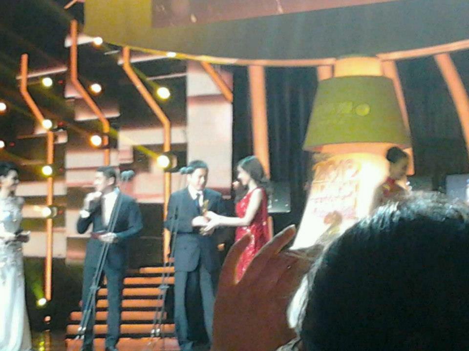 ช็อก!! วงการ !! " พิ้งกี้ " แต่งงานสายฟ้าแลบ มหาเศรษฐีหมื่นล้าน