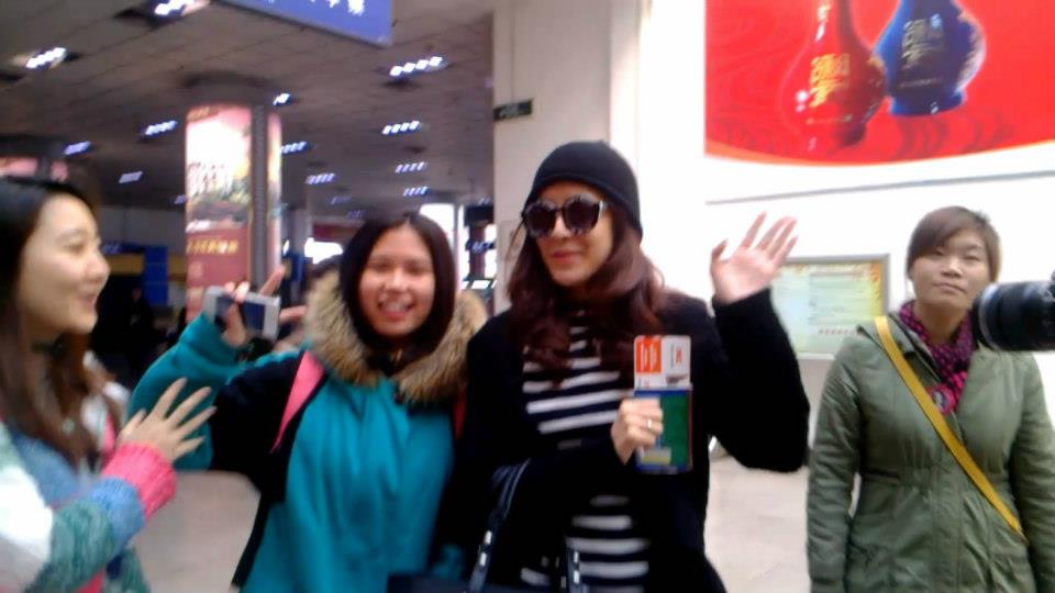 ช็อก!! วงการ !! " พิ้งกี้ " แต่งงานสายฟ้าแลบ มหาเศรษฐีหมื่นล้าน