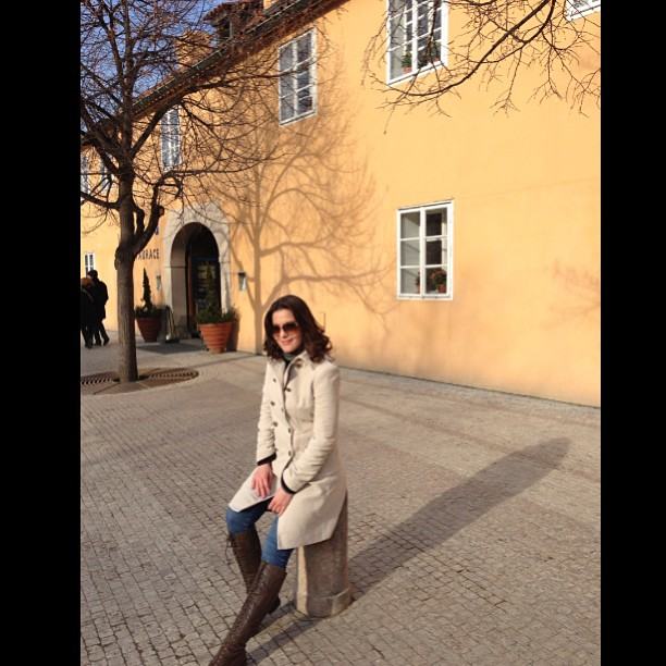 ธัญญ่า ควงแขนพ่อแม่ เที่ยวชมความงามในยุโรป