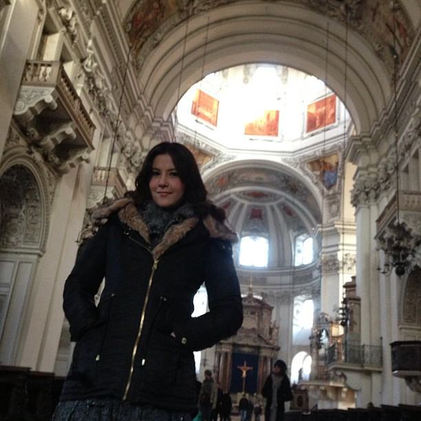 ธัญญ่า ควงแขนพ่อแม่ เที่ยวชมความงามในยุโรป