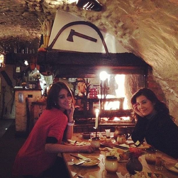 ธัญญ่า ควงแขนพ่อแม่ เที่ยวชมความงามในยุโรป