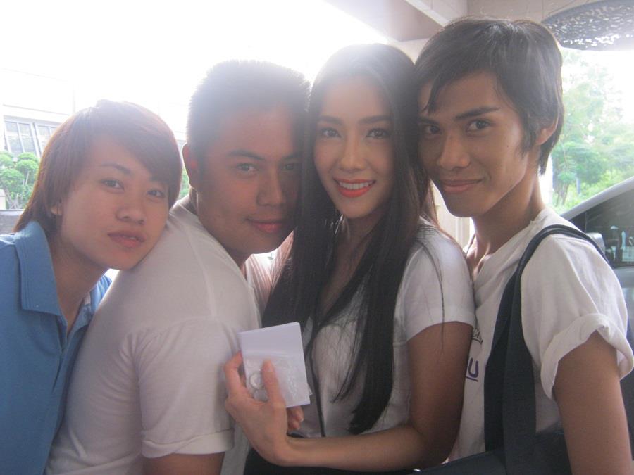 คนรักนุ่น สองคนเสื้อขาวนางเริ่ดดดดดด