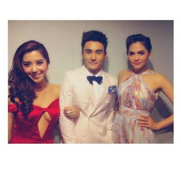 ::พัชราภา-อารยา 2 ตัวแม่แห่งวงการบันเทิงไทย::