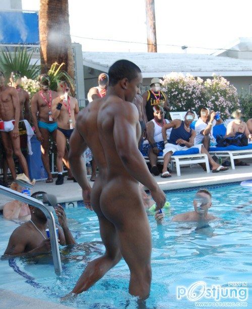 ถอดโชว์เรือนร่าง 190