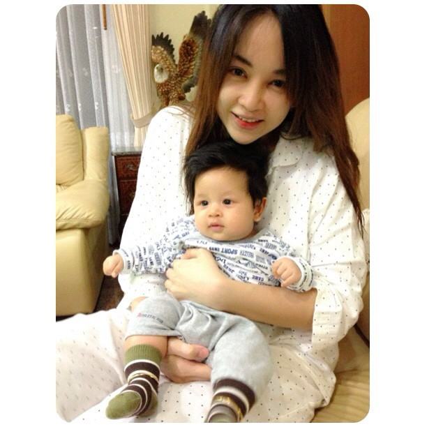 เป้ย ปานวาด กับลูกชายสุดน่ารัก น้องโปรด