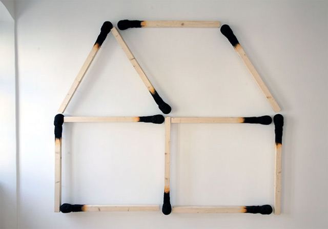 ศิลปะจากไม้ขีดไฟ เผาไม้ขีดให้เป็น รูปหัวคน อย่างเทพเลย