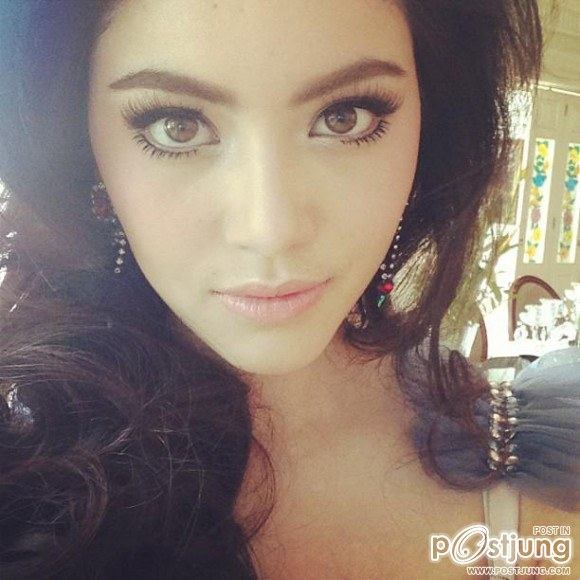 ดาว ย่อมมีแสงสว่างในตัวเอง