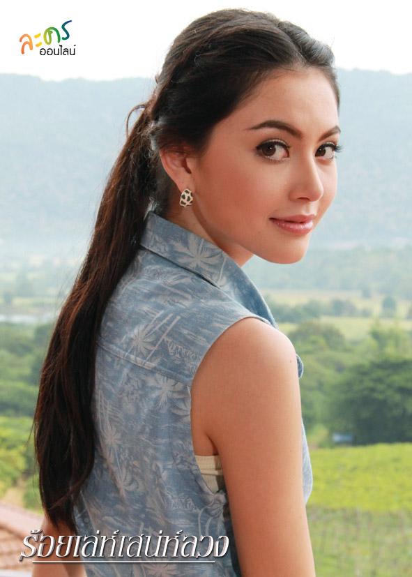 ใหม่ ดาวิกา