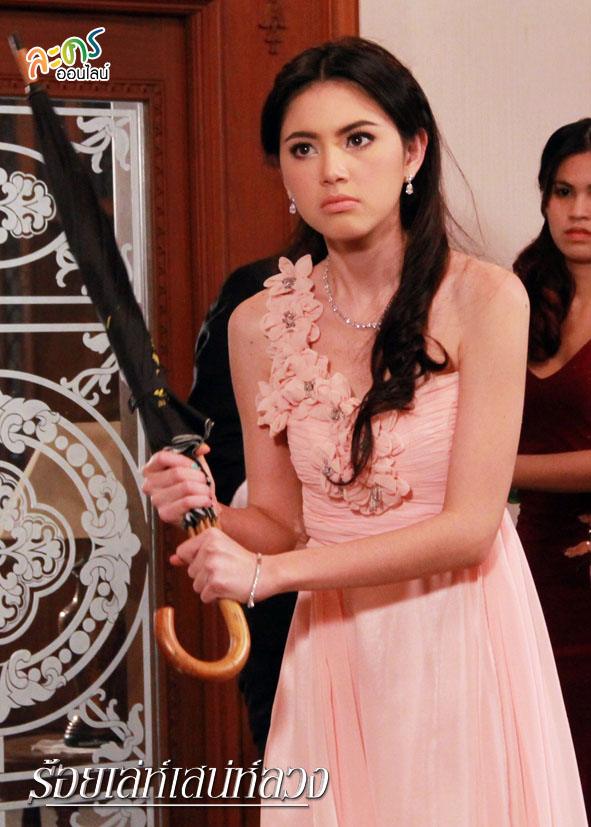 ใหม่ ดาวิกา