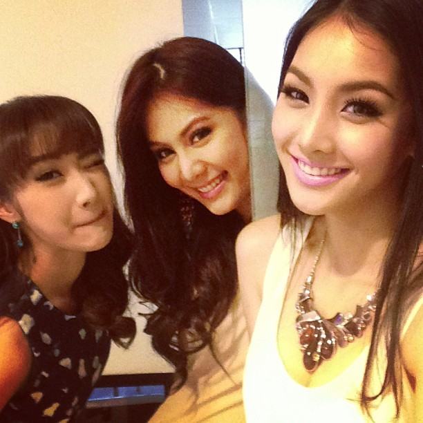 มายด์ วรัทยา รอง1 MUT2012(นางเอกใหม่ของคุณแดง)