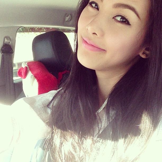 มายด์ วรัทยา รอง1 MUT2012(นางเอกใหม่ของคุณแดง)