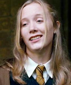 แฮนนาห์ อับบอต นักเรียนฮัฟเฟิลพัฟปีเดียวกับแฮร์รี่