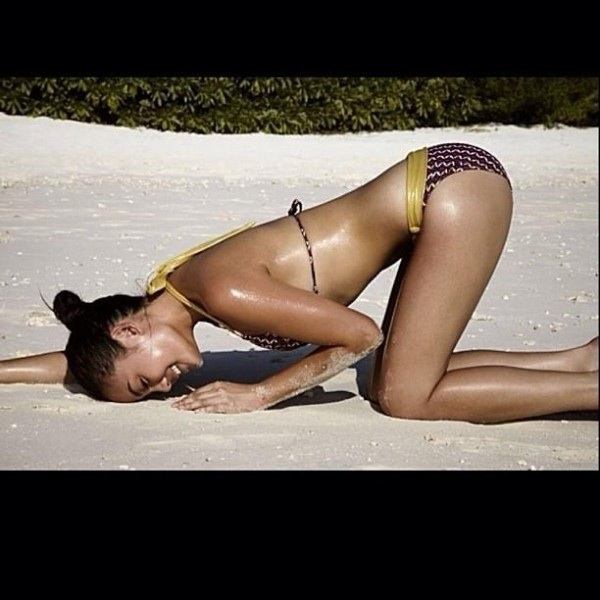 เจนี่ โชว์หุ่น สลัดผ้าถ่ายบิกินี่ !!