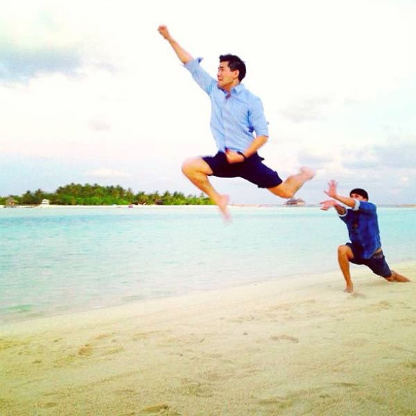 อุ๊ยตาย! แทค ภรัญยู อวดหุ่นสุดล่ำในชุดบิกินี่ตัวจิ๋ว