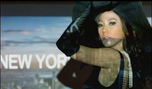 อั้ม พัชราภา @ Mistine New York Million Dollars Lash !