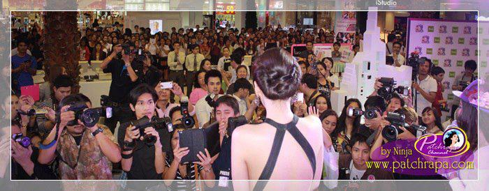 ประมวลภาพ"อั้ม พัชราภา" @ HAIR COLORFULL FESTIVAL 2013 !