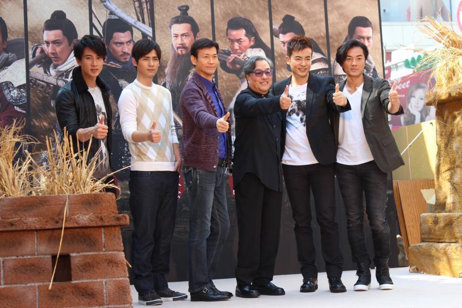 Saving General Yang 《忠烈杨家将》 (2013)