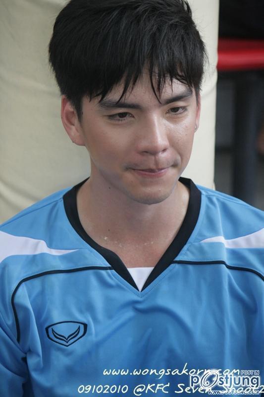 นิวขาวๆใสๆ