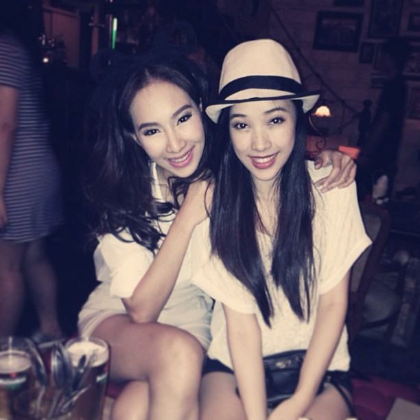 มิ้นท์ ณัฐวรา กับ เนย โชติกา ใครสวยกว่ากัน