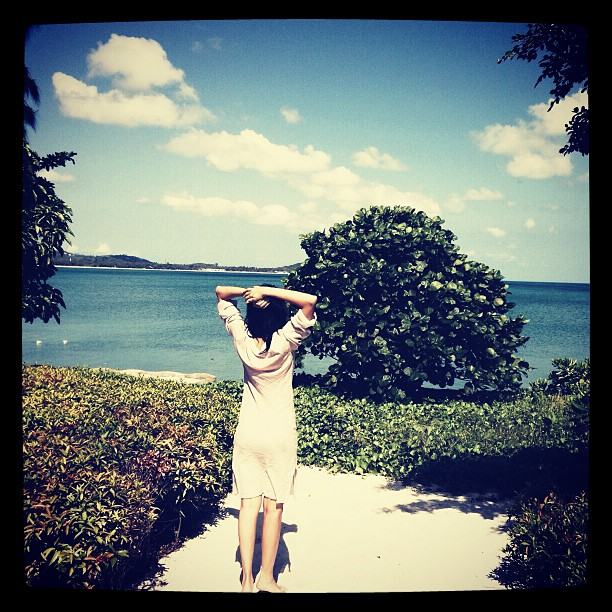 หวานซะ! พิม ซอนย่า อวดหุ่นเป๊ะ ควง สามี เที่ยวเกาะสมุย