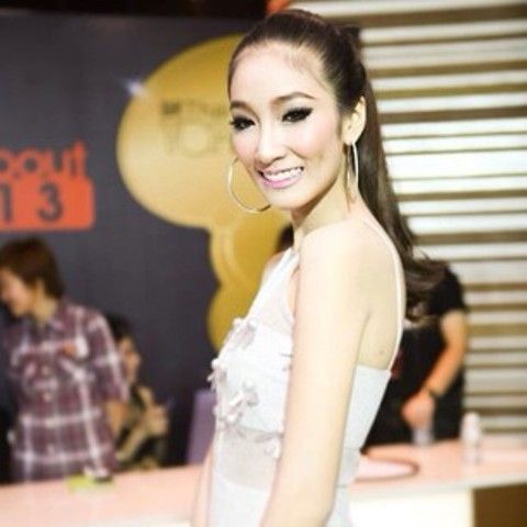 [Pic] อัพเดตสาวลักยิ่มสวย น้ำ ชลที