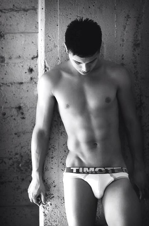 HOT MAN IN UNDERWARE