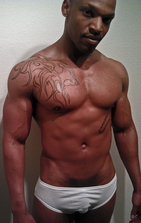 HOT MAN IN UNDERWARE 2