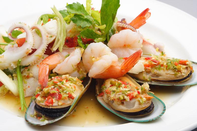 เมนูสารพัดยำ...