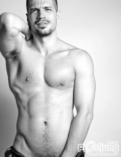 Valero Rioja for Chongo Magazine : HQ images