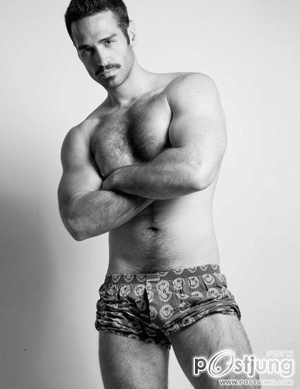 Valero Rioja for Chongo Magazine : HQ images