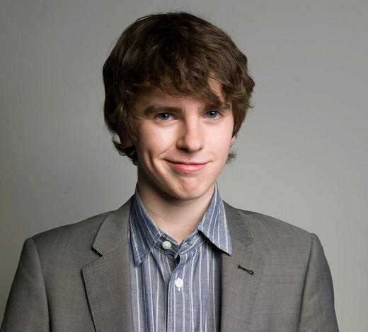 Freddie Highmore จากชาร์ลีกับโรงงานช็อกโกแลต