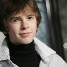 Freddie Highmore จากชาร์ลีกับโรงงานช็อกโกแลต