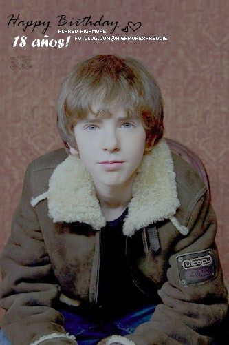 Freddie Highmore จากชาร์ลีกับโรงงานช็อกโกแลต