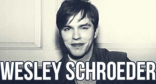 นิโคลัส ฮอลท์