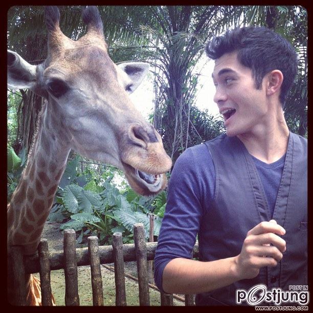 Henry Golding