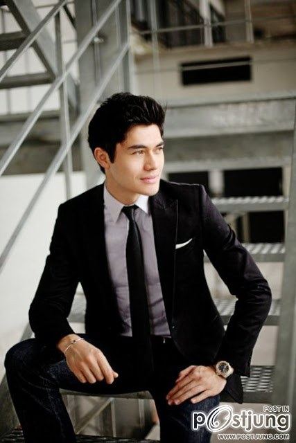 Henry Golding