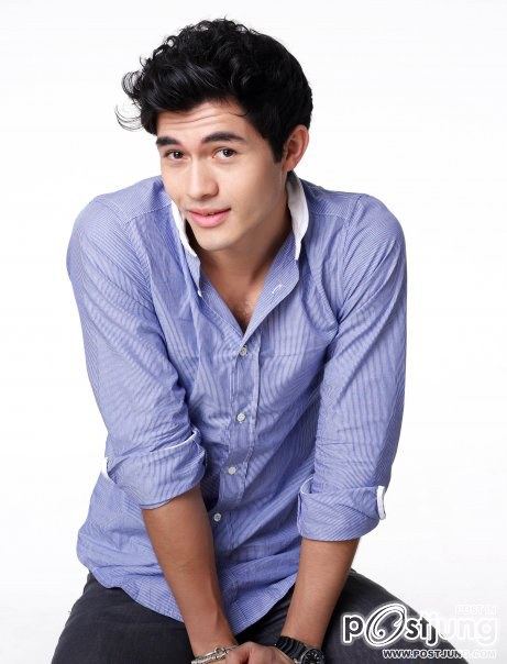 Henry Golding