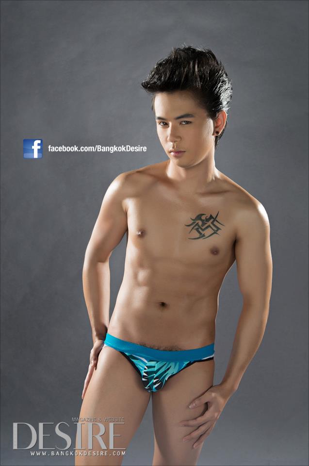 "พีเค" @ Bangkok DESIRE no.20 March 2013