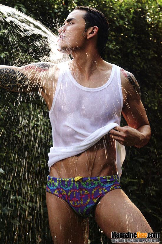 แทค ภรัณยู โชว์กล้าม อวดหุ่นล่ำ น่าหม่ำสุดๆ