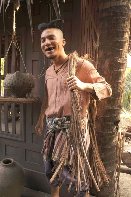 ใหม่ ดาวิกา - มาริโอ้ นำทีม แก๊งฟันดำ พร้อมจัดเต็มทรงผมยอดฮิต ใน พี่มาก พระโขนง