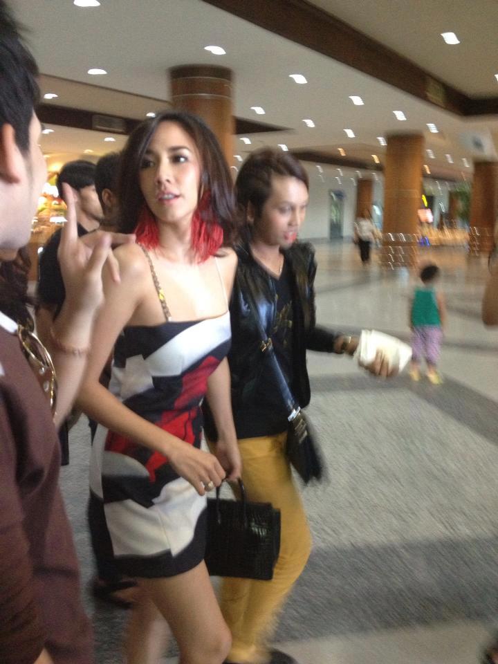 อั้ม พัชราภา@งานโตโยต้า สุราษฎร์ธานี