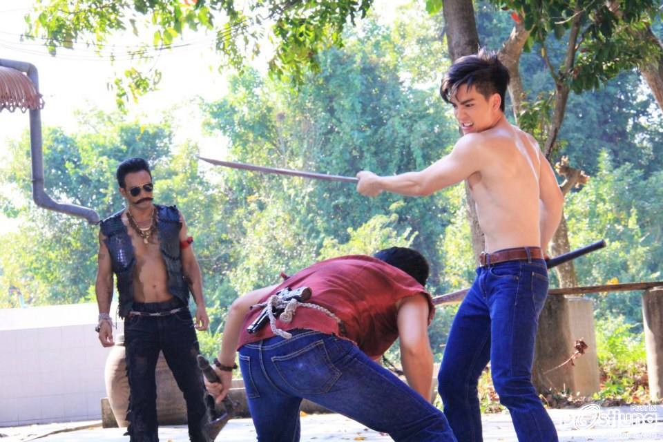 นิว- นม- ขาว น่าร๊อคๆ