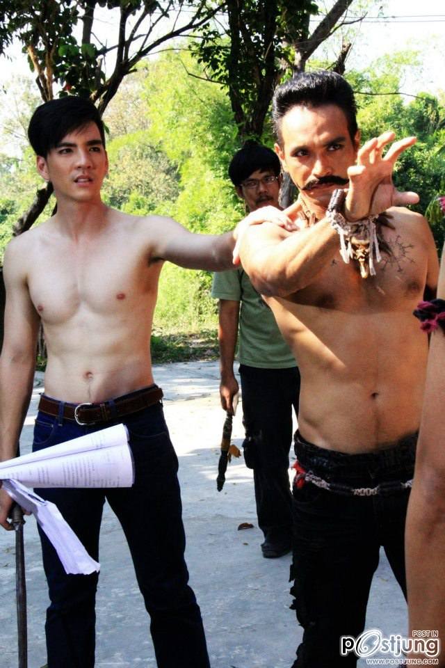 นิว- นม- ขาว น่าร๊อคๆ